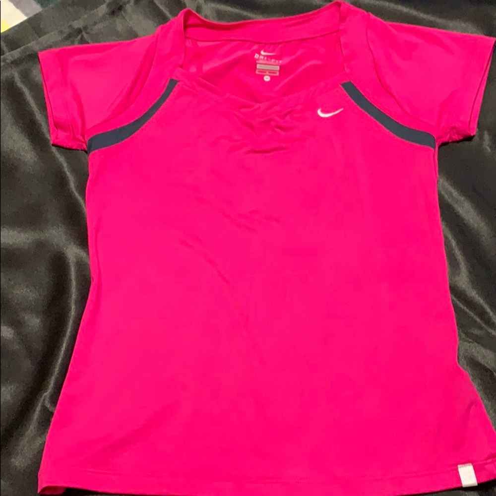 Nike Dry fit Top Size Medium